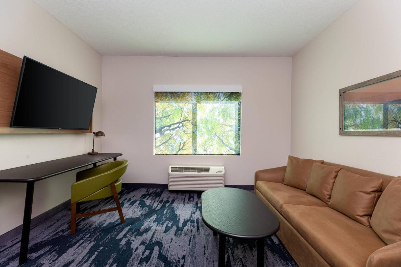 Fairfield Inn & Suites By Marriott Atlanta Stonecrest Литония Экстерьер фото