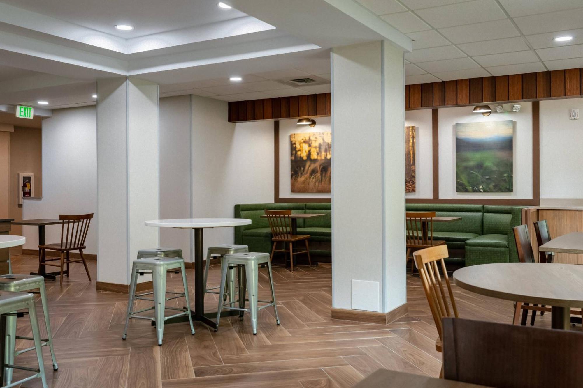 Fairfield Inn & Suites By Marriott Atlanta Stonecrest Литония Экстерьер фото