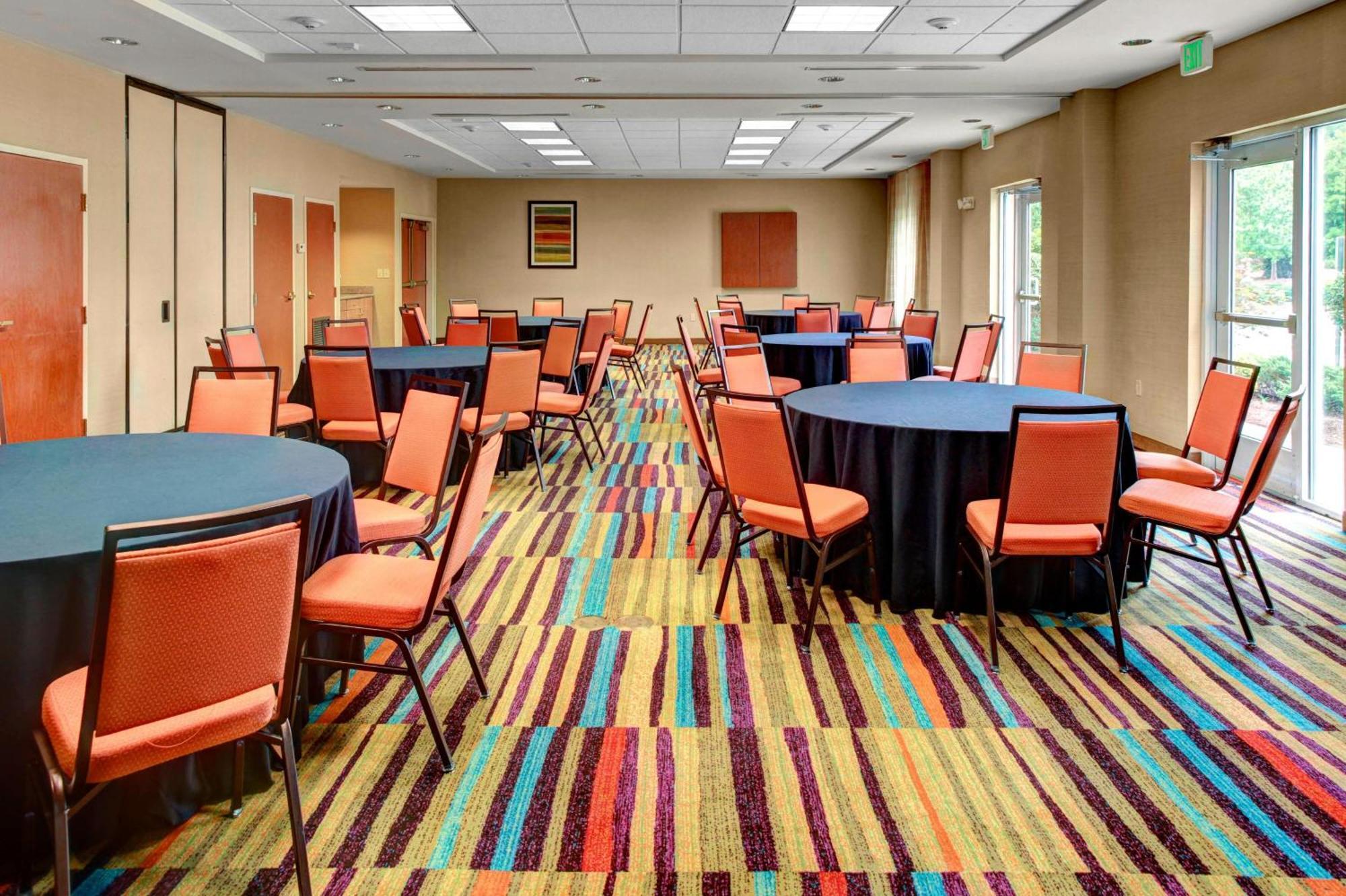 Fairfield Inn & Suites By Marriott Atlanta Stonecrest Литония Экстерьер фото
