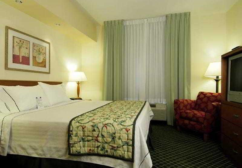 Fairfield Inn & Suites By Marriott Atlanta Stonecrest Литония Номер фото