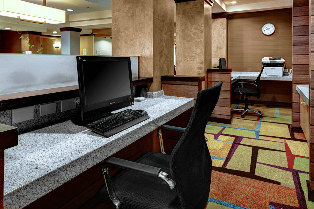 Fairfield Inn & Suites By Marriott Atlanta Stonecrest Литония Экстерьер фото